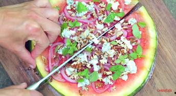 吃披萨吃瓜,美食与休闲的完美融合