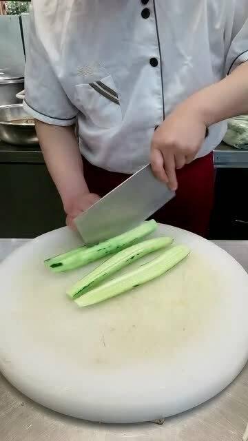 产妇吃刺瓜怎么切,产妇食用刺瓜的切片技巧与注意事项